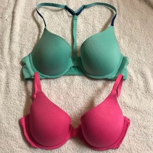Victoria’s Secret bundle of 2 bras 34b